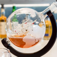 The Source Globe Decanter with Glasses (set)